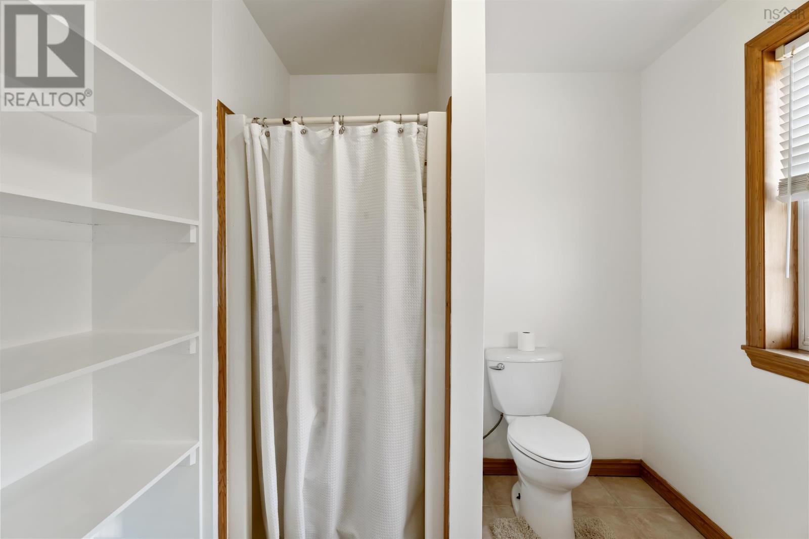 Property 20 of 49 of 3970 Highway 358