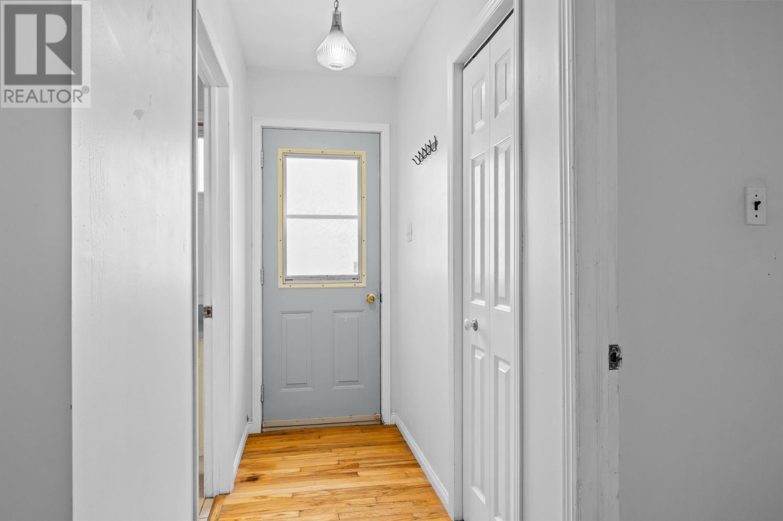 33 Irwin Drive — photo 22