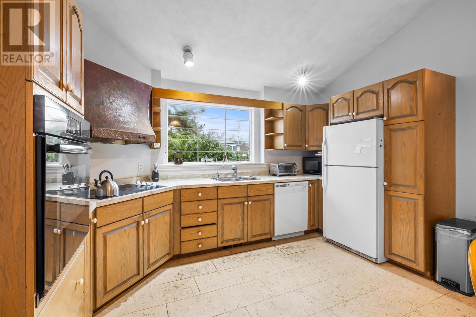 33 Irwin Drive - Photo 5 of 46, West Royalty, Prince Edward Island