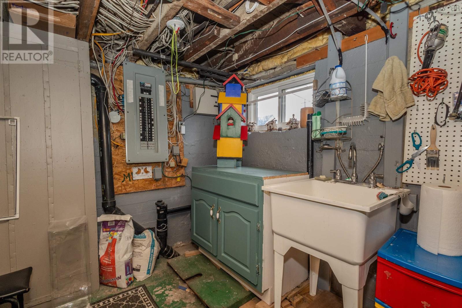 Property 35 of 46 of 340 King Edward Street