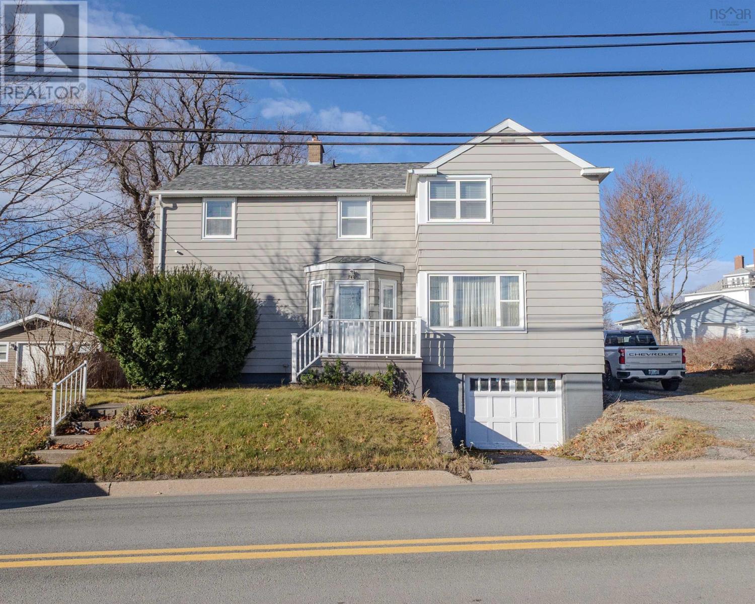 Property 40 of 46 of 340 King Edward Street