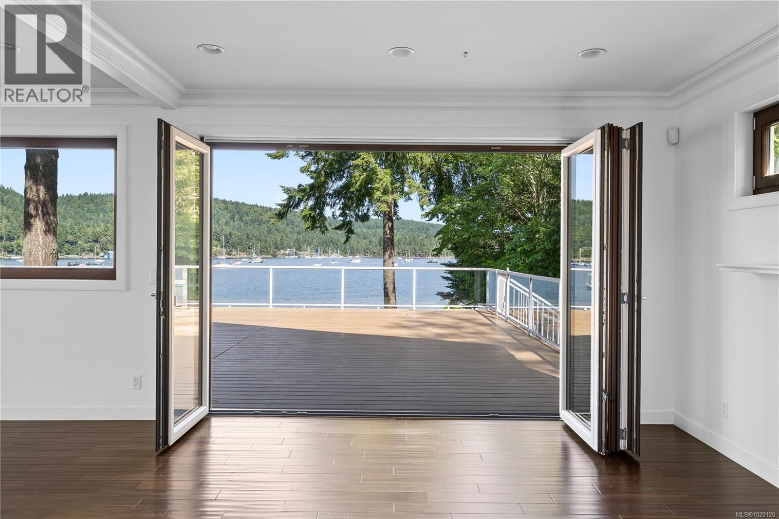 12475 Rocky Creek Rd, Ladysmith