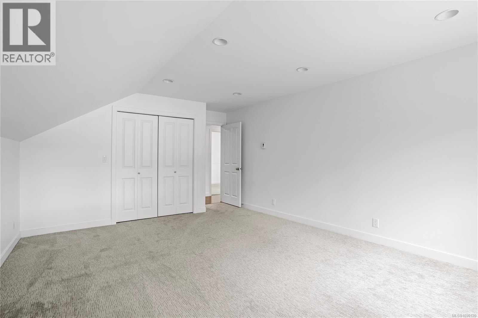 12475 Rocky Creek Rd, Ladysmith