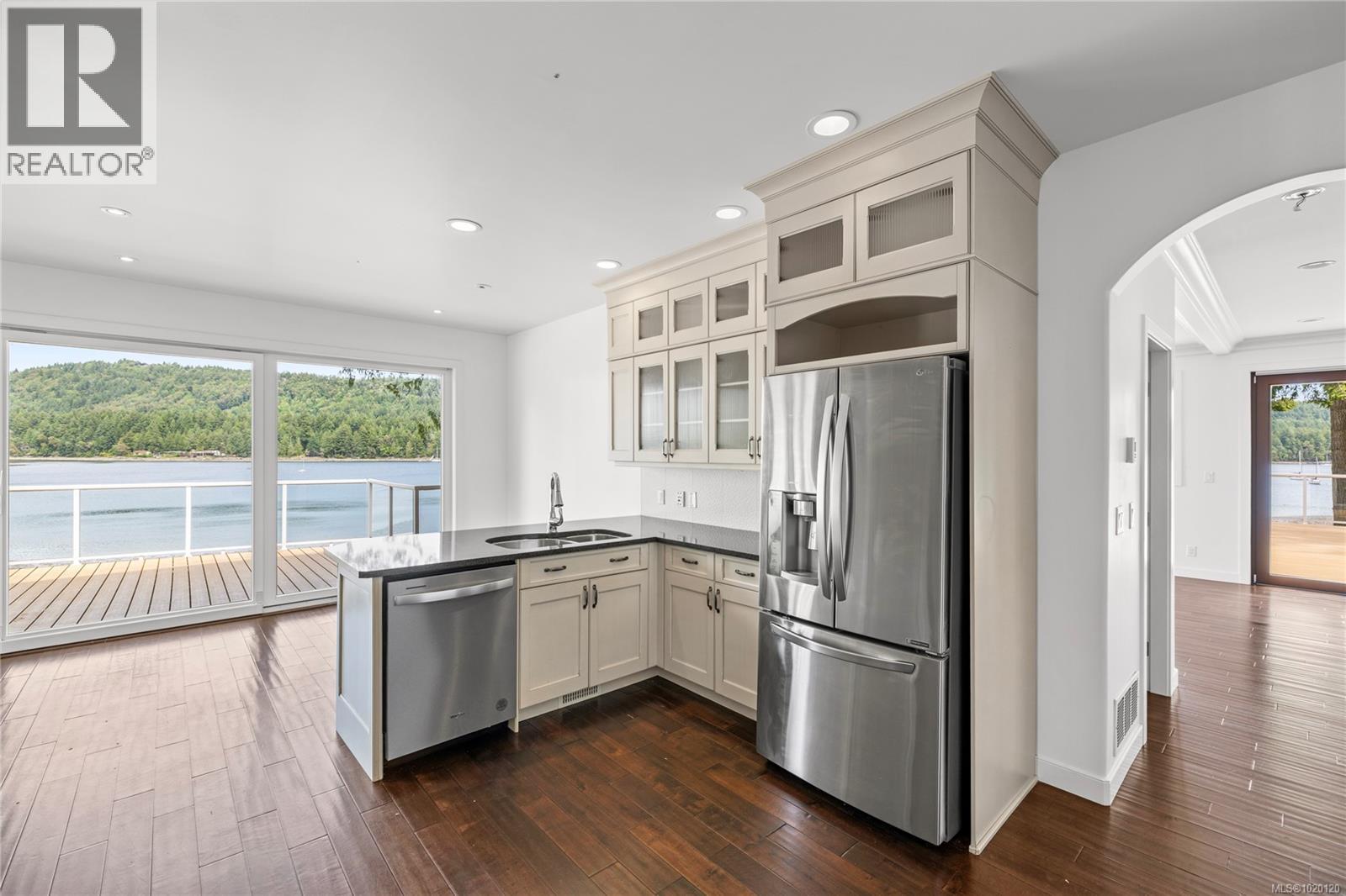 12475 Rocky Creek Rd, Ladysmith