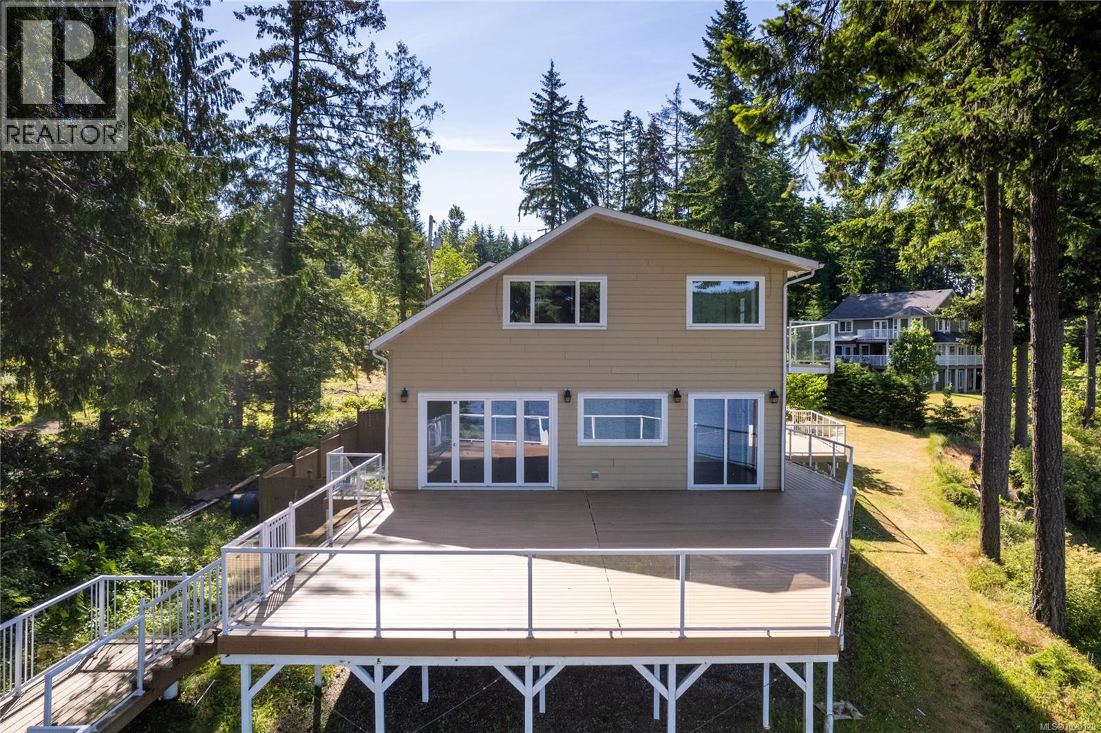 12475 Rocky Creek Rd, Ladysmith