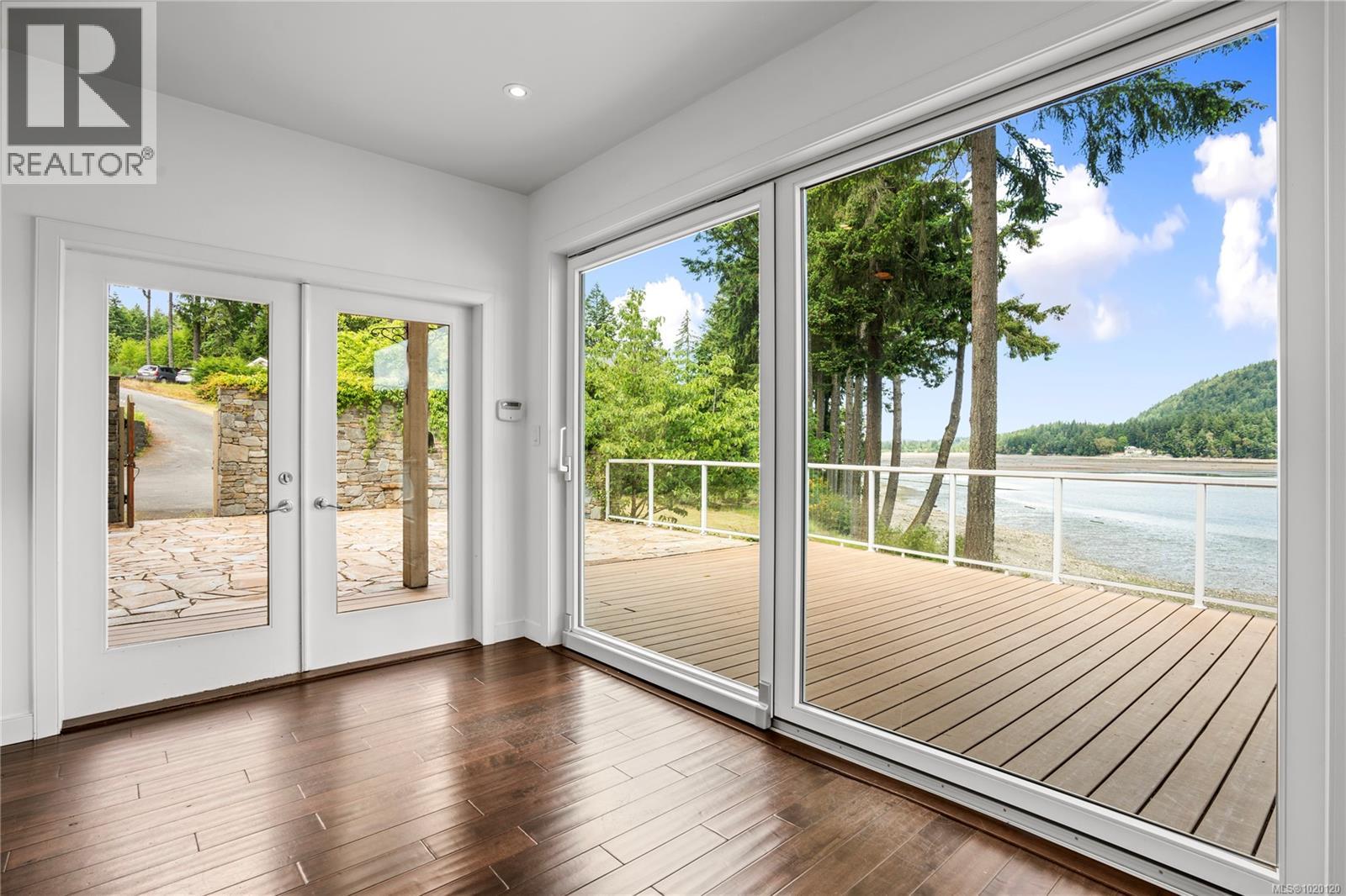 12475 Rocky Creek Rd, Ladysmith