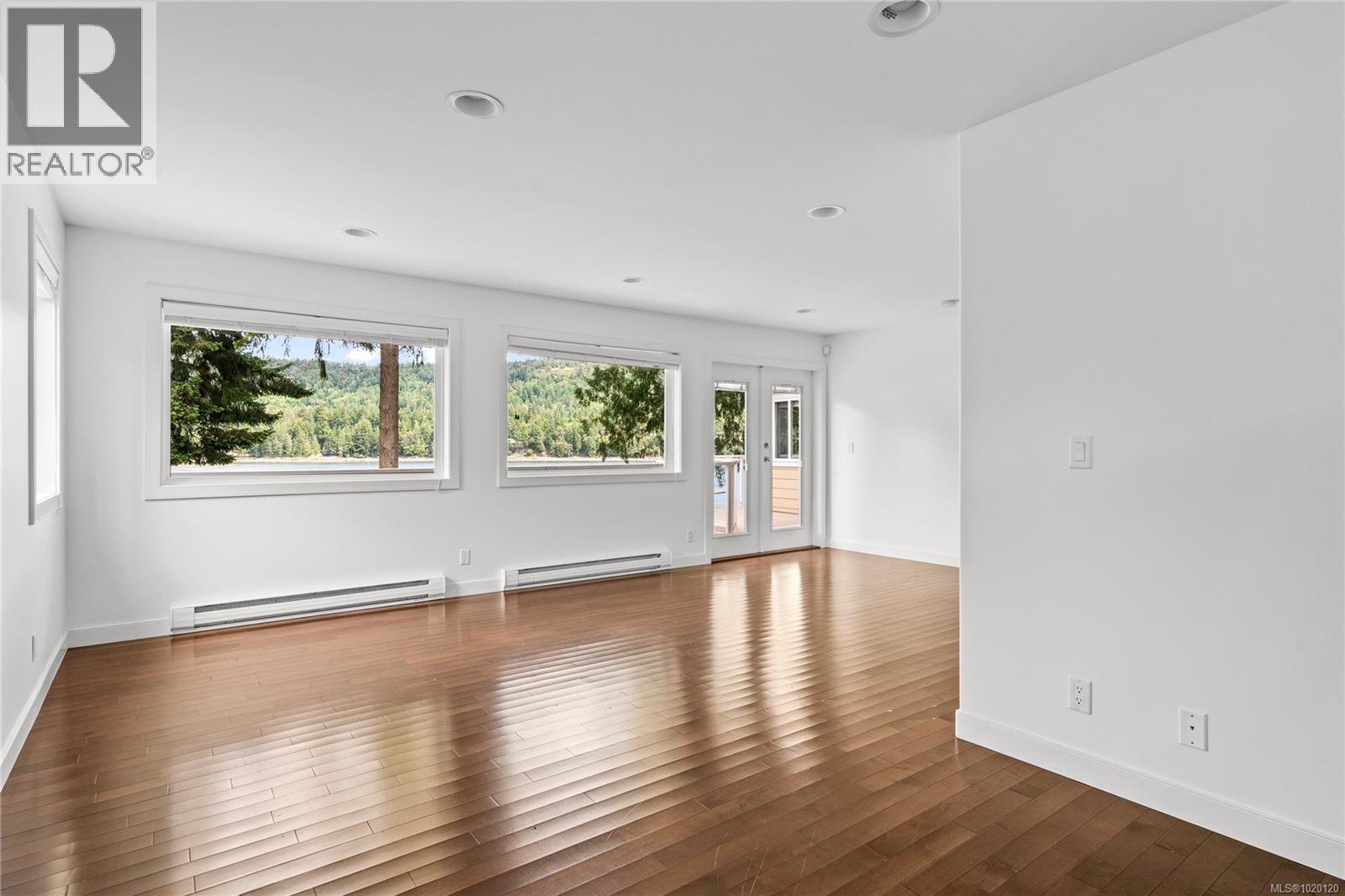 12475 Rocky Creek Rd, Ladysmith