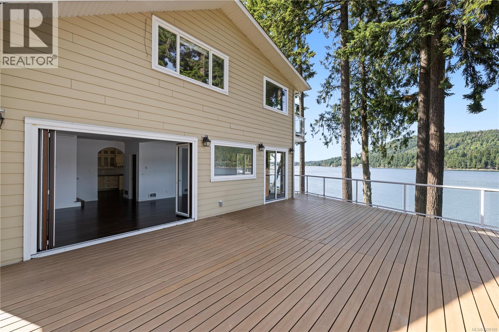 12475 Rocky Creek Rd, Ladysmith