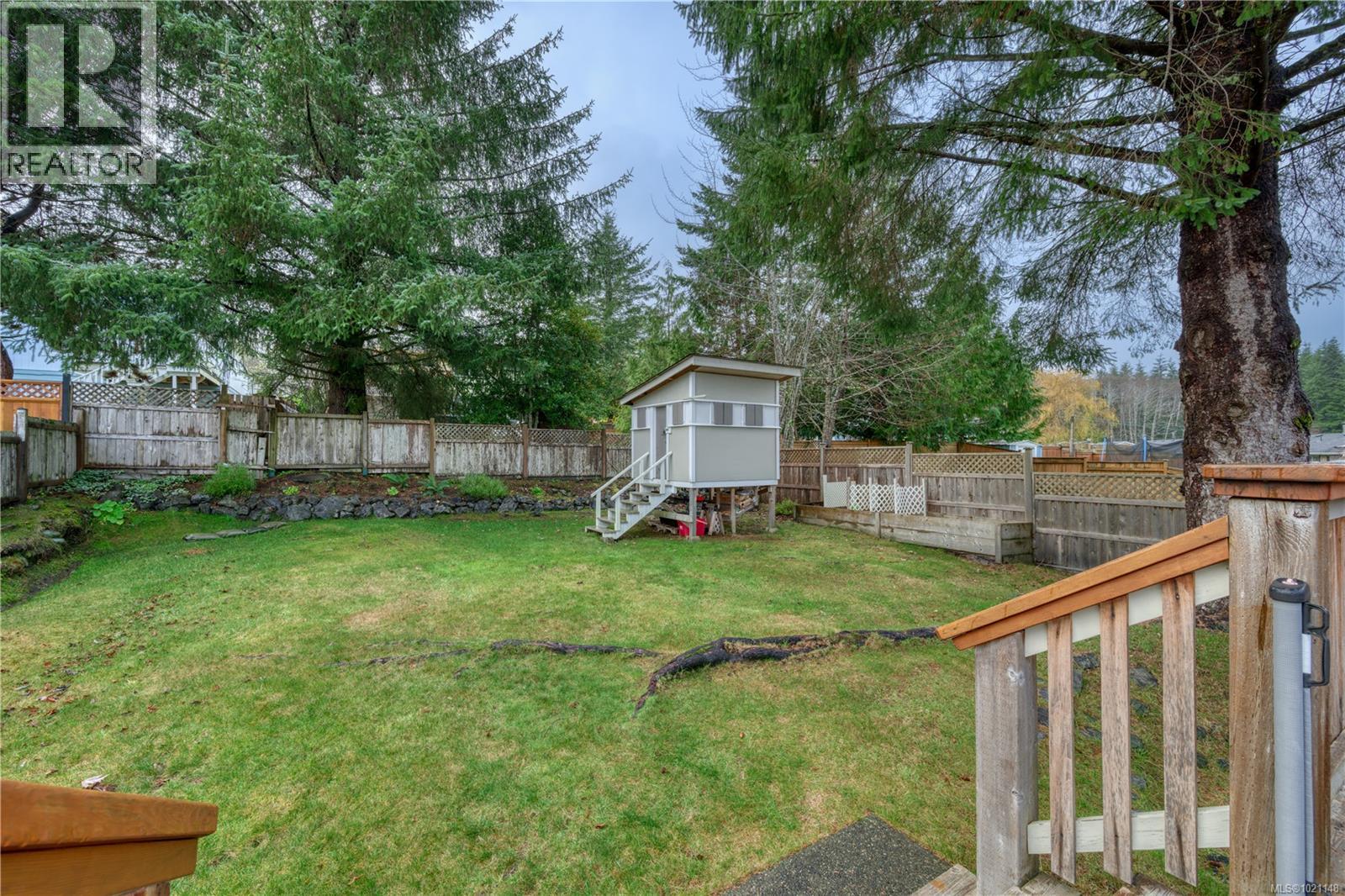 7730 Daphne St, Port Hardy