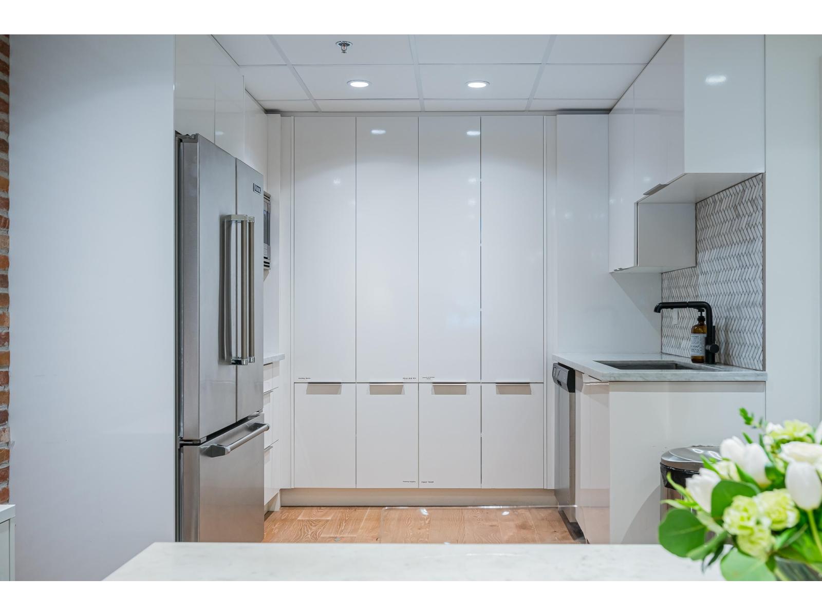 C3 & C4 15777 MARINE DRIVE, White Rock