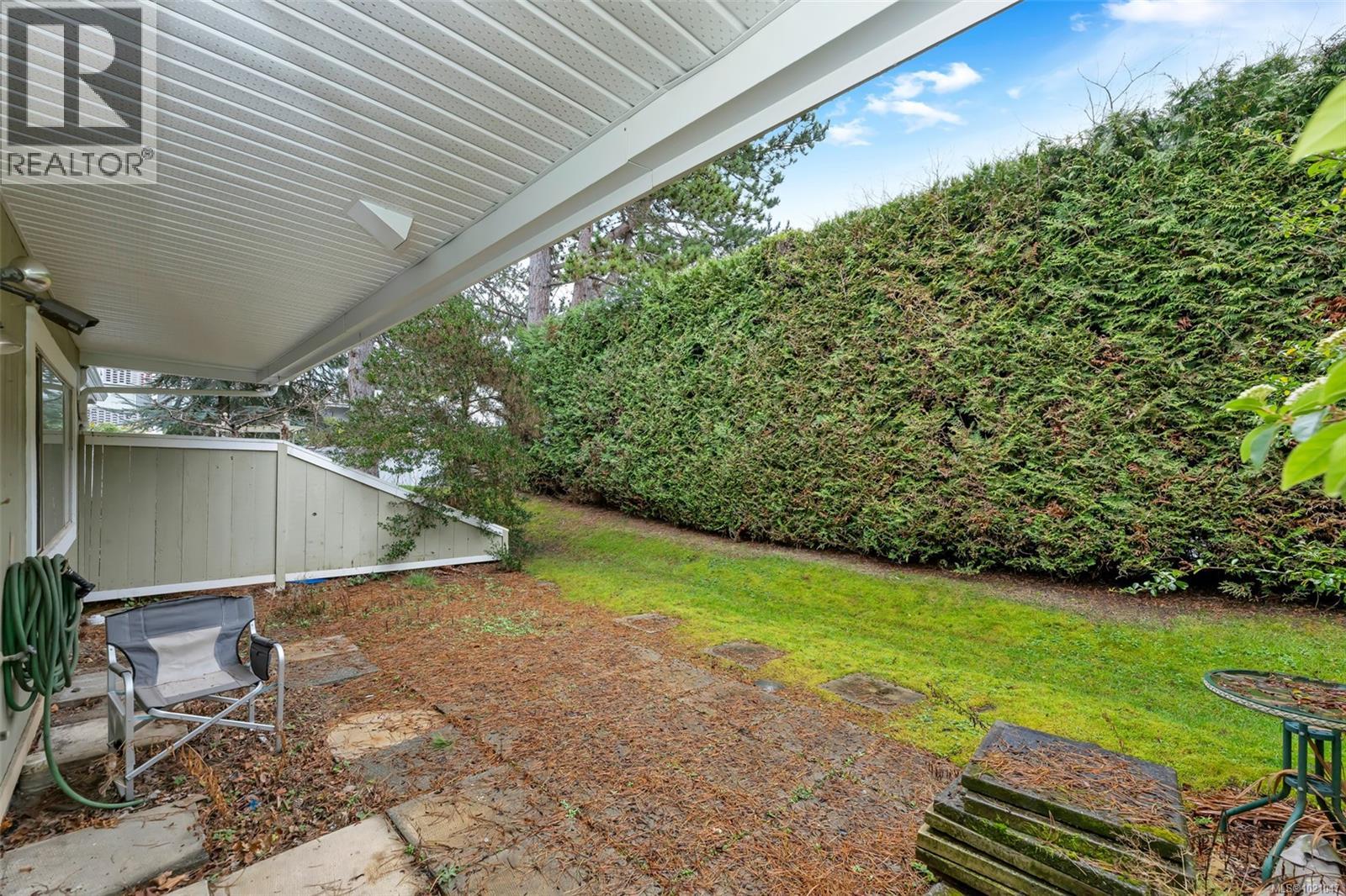 4 2020 White Birch Road, Sidney