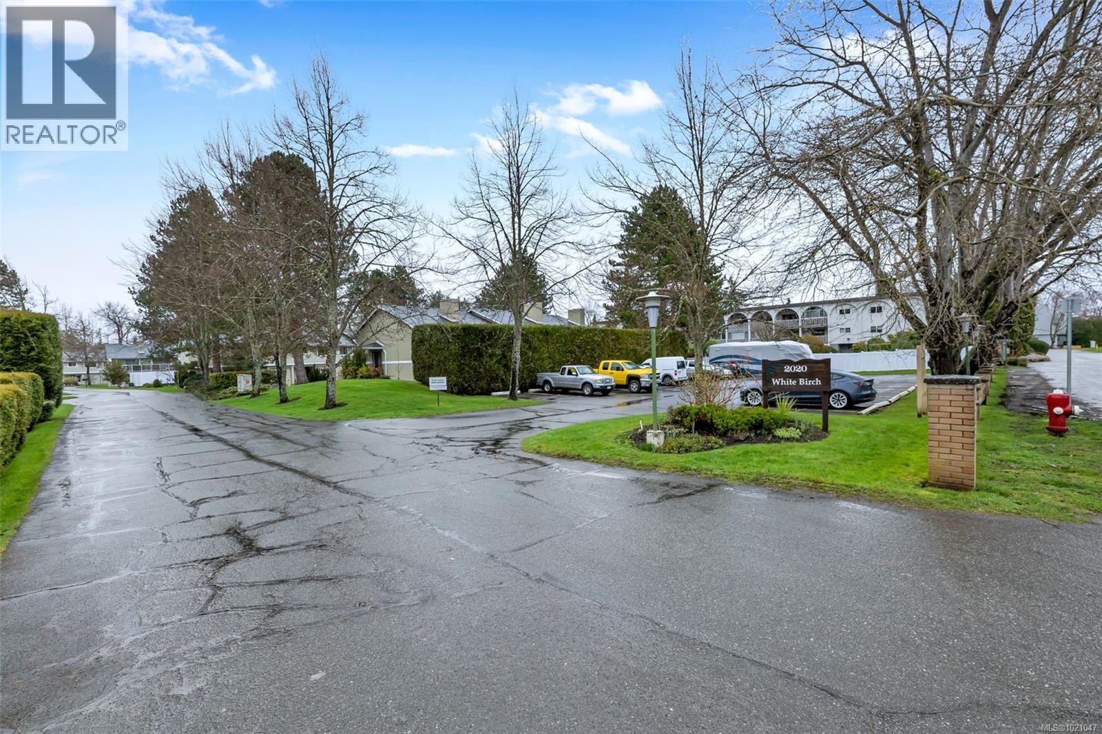 4 2020 White Birch Road, Sidney