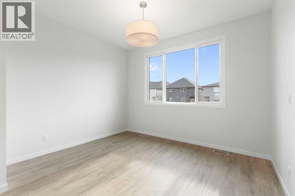 Single Family House for Sale in  Buffaloberry Manor SE Ricardo Ranch Calgary 