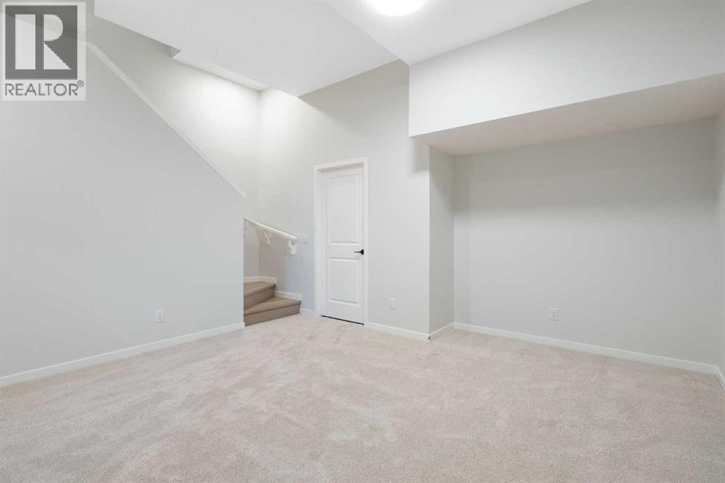 Single Family House for Sale in  Creekview Manor SW Pine Creek Calgary 