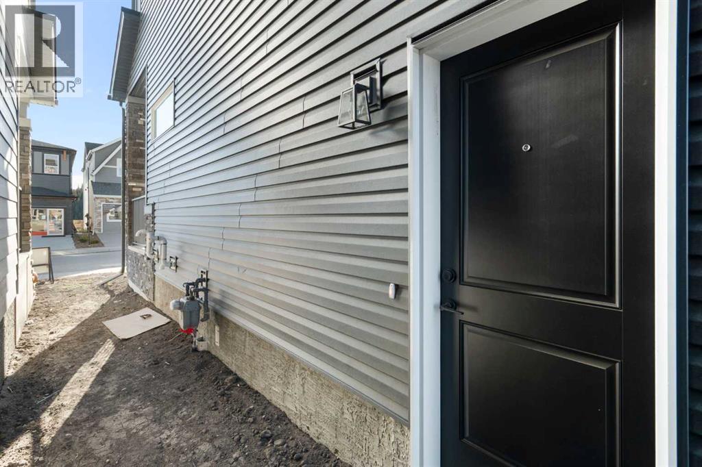 Single Family House for Sale in  Creekview Manor SW Pine Creek Calgary 