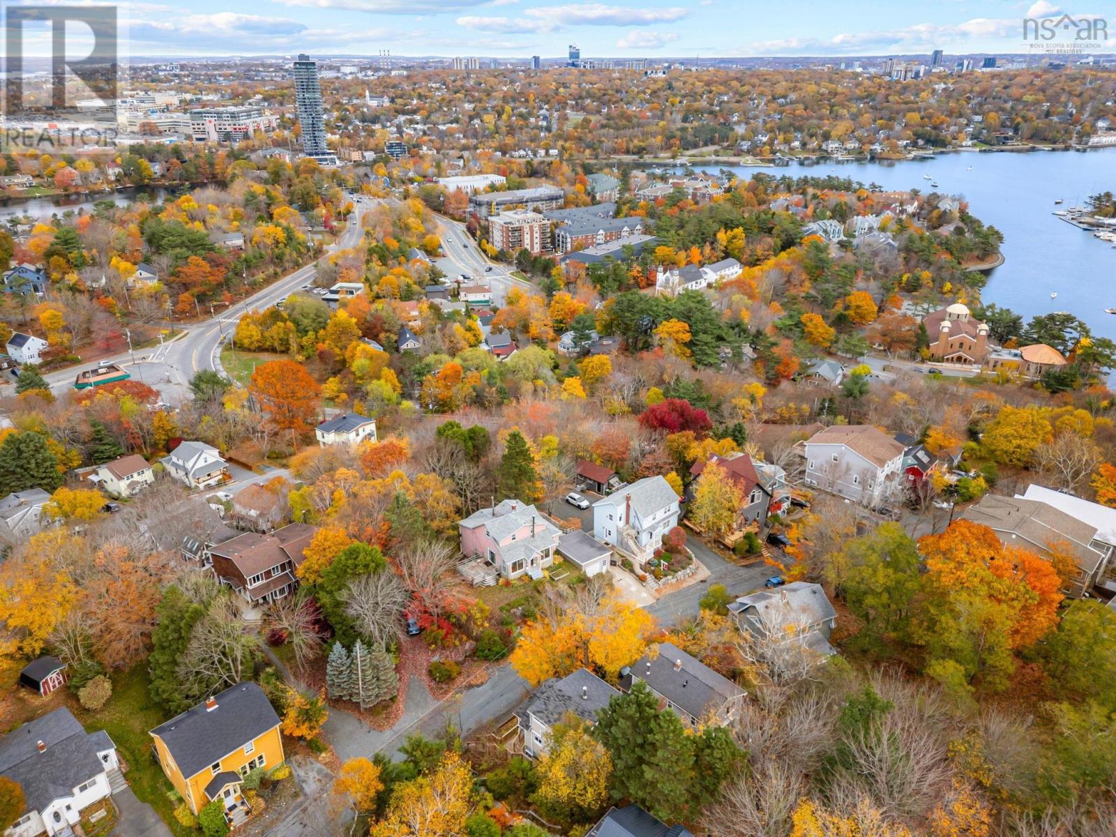 Property 10 of 41 of 17 Idlewylde Road