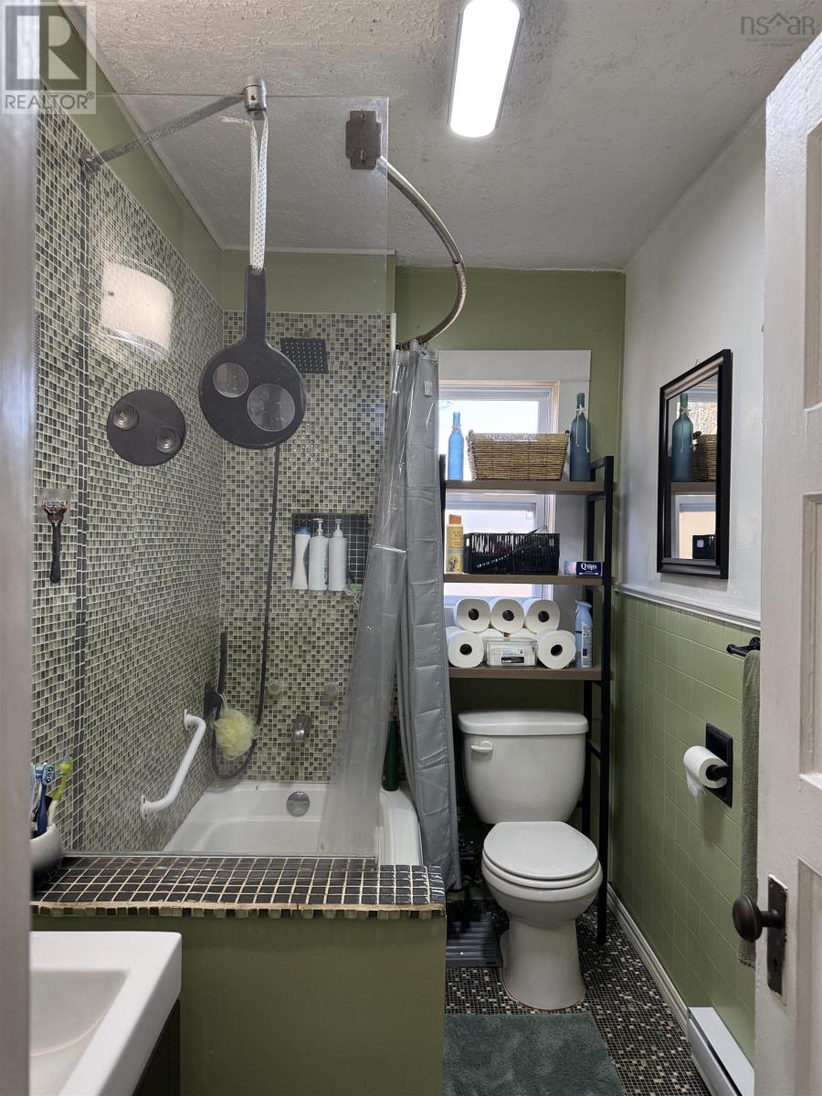 Property 21 of 28 of 116 Union Street