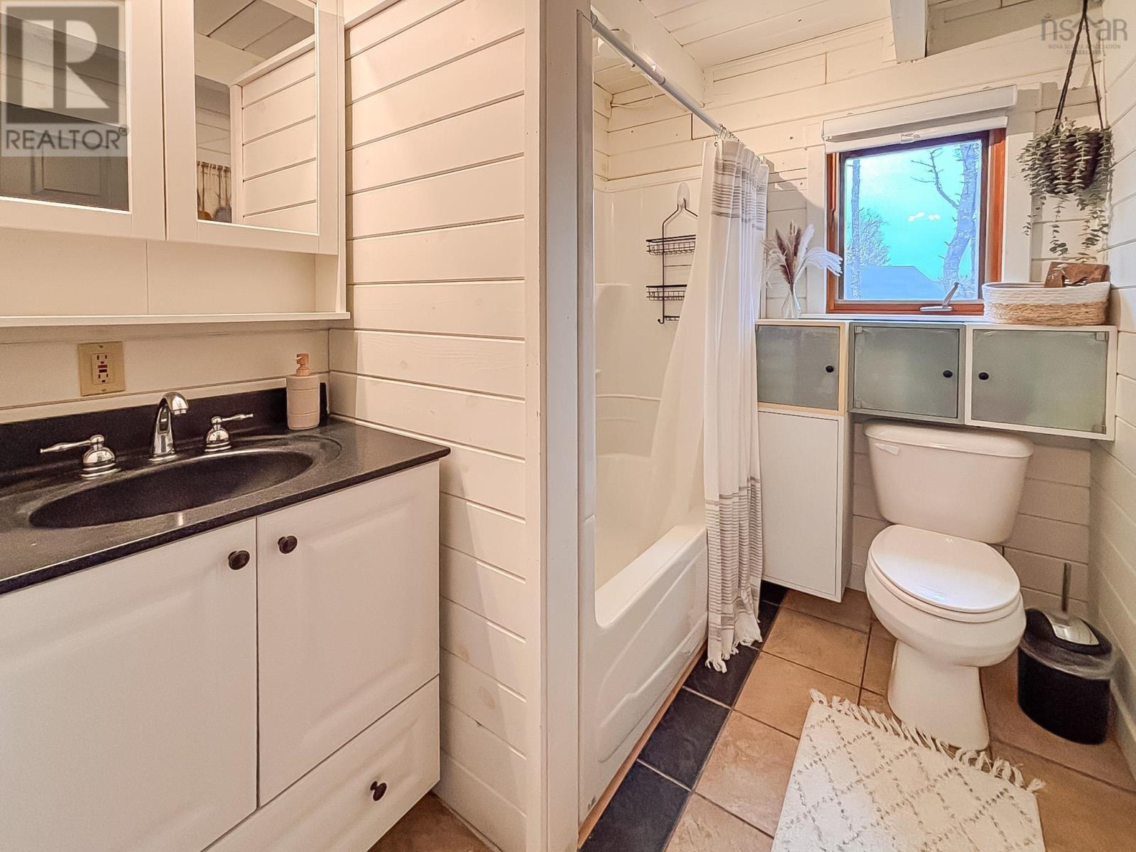 Property 40 of 47 of 25 Oakridge Lane