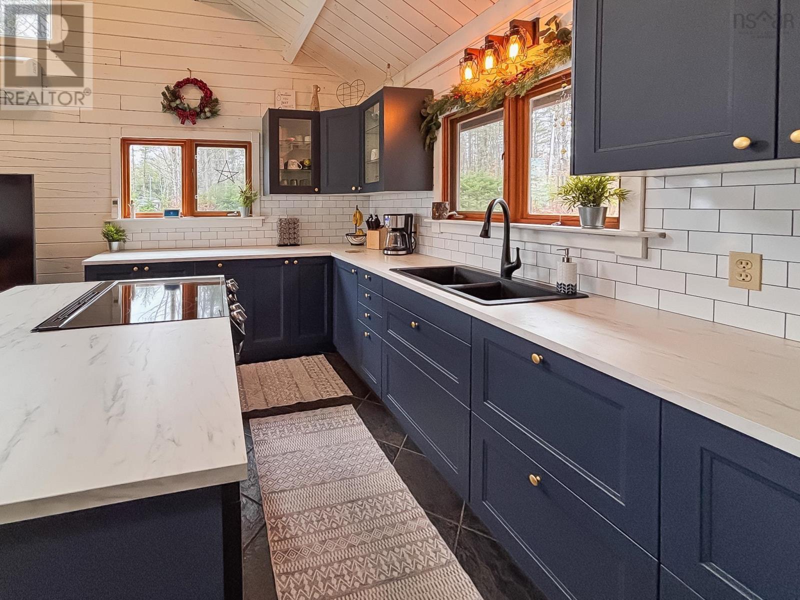 Property 35 of 47 of 25 Oakridge Lane