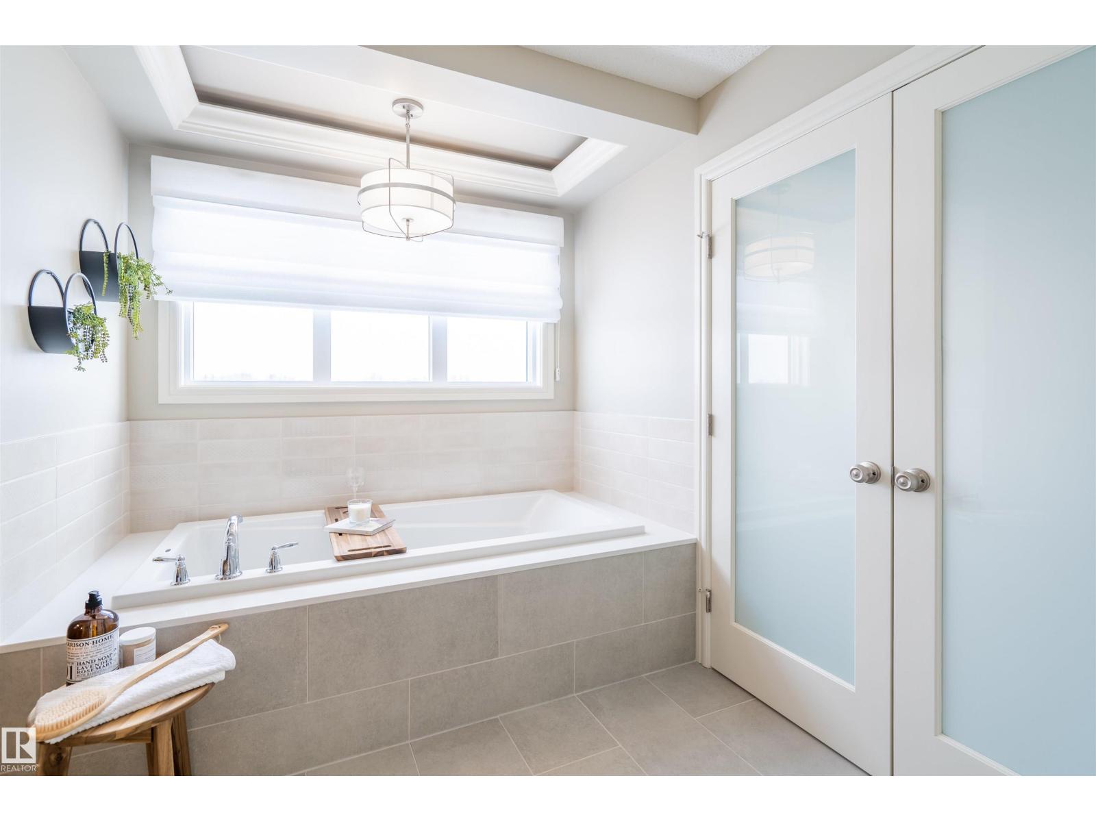 1611 14 ST NW, Edmonton