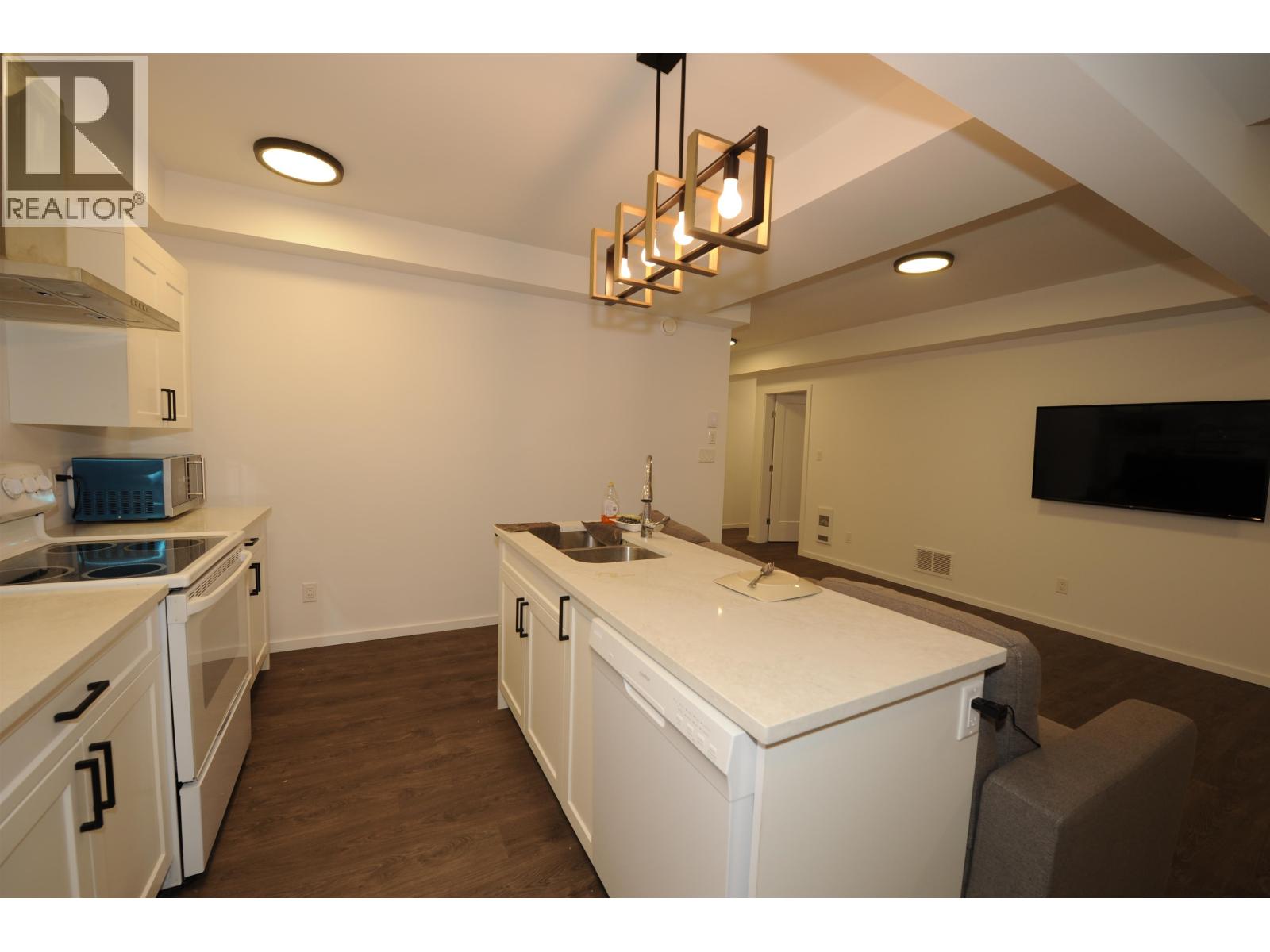  3407 KALUM Street, Terrace