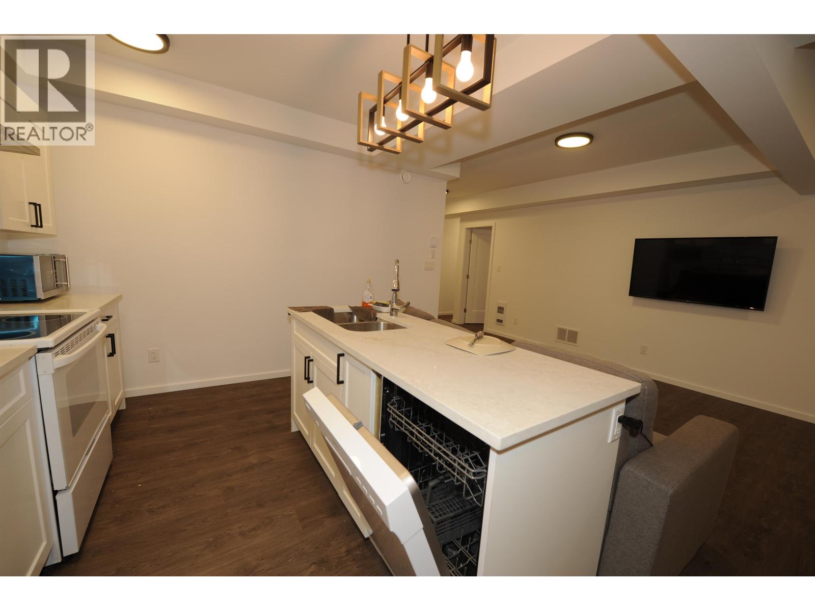  3407 KALUM Street, Terrace