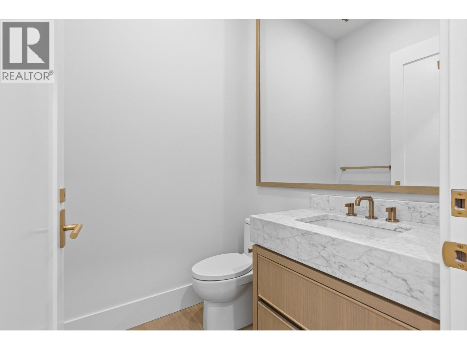  1359 Vineyard Drive, West Kelowna