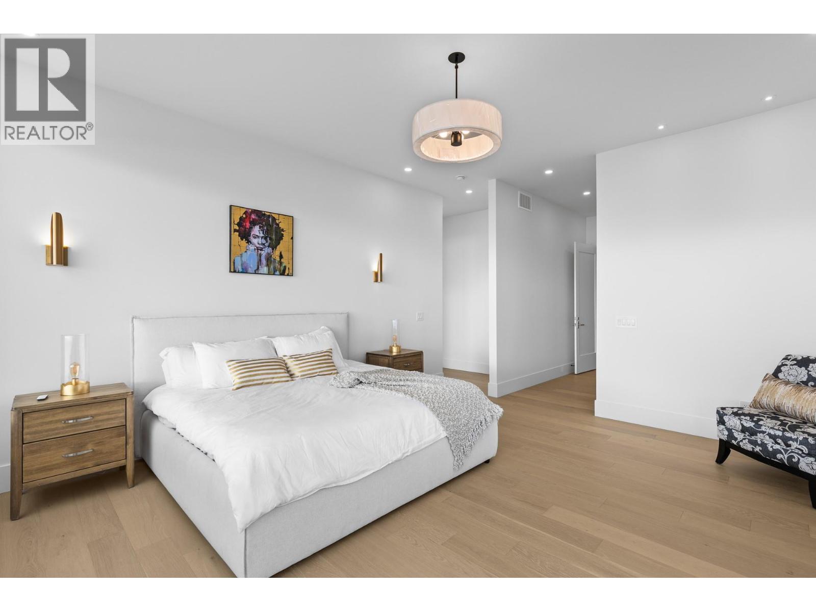  1359 Vineyard Drive, West Kelowna