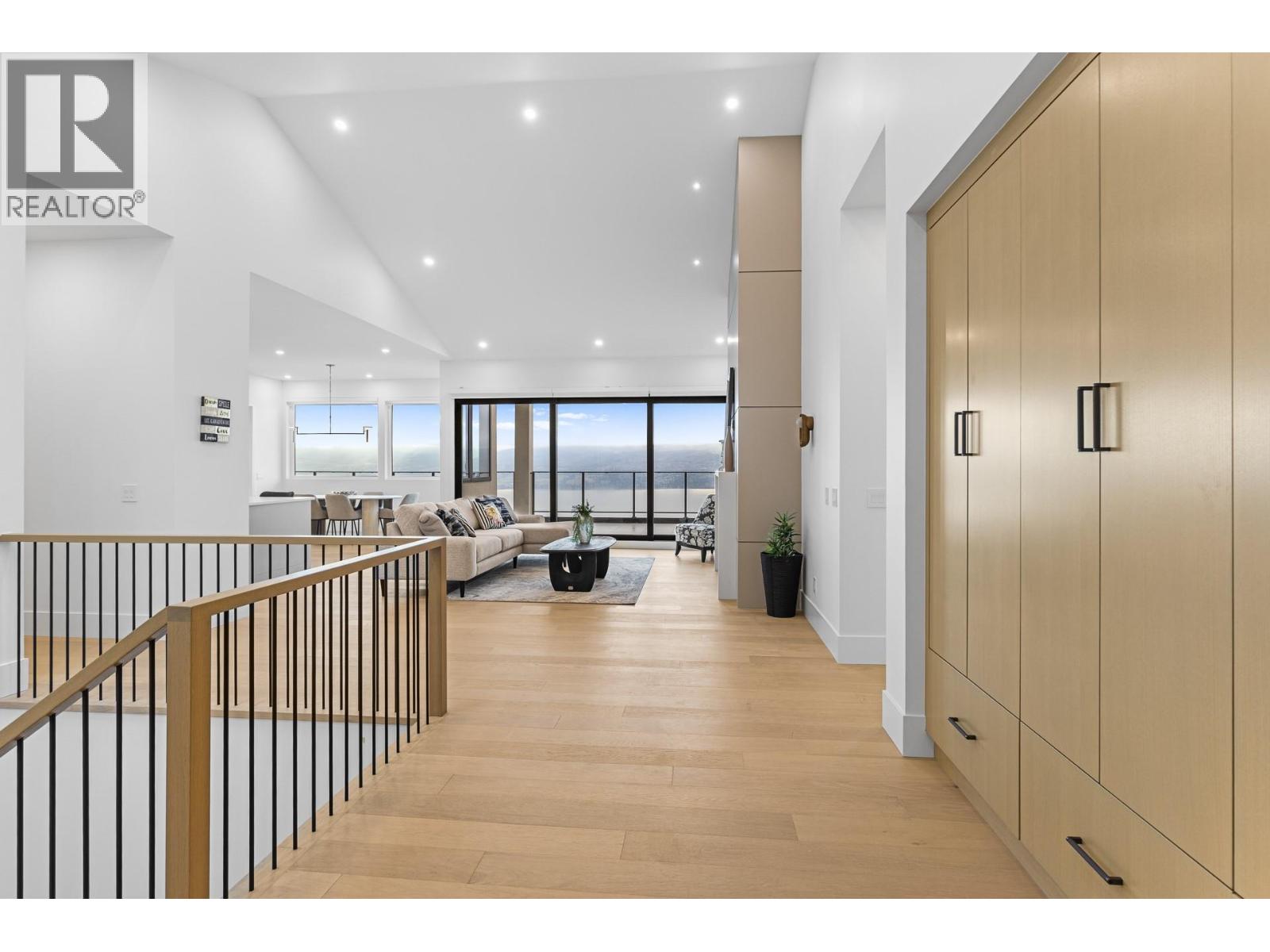  1359 Vineyard Drive, West Kelowna