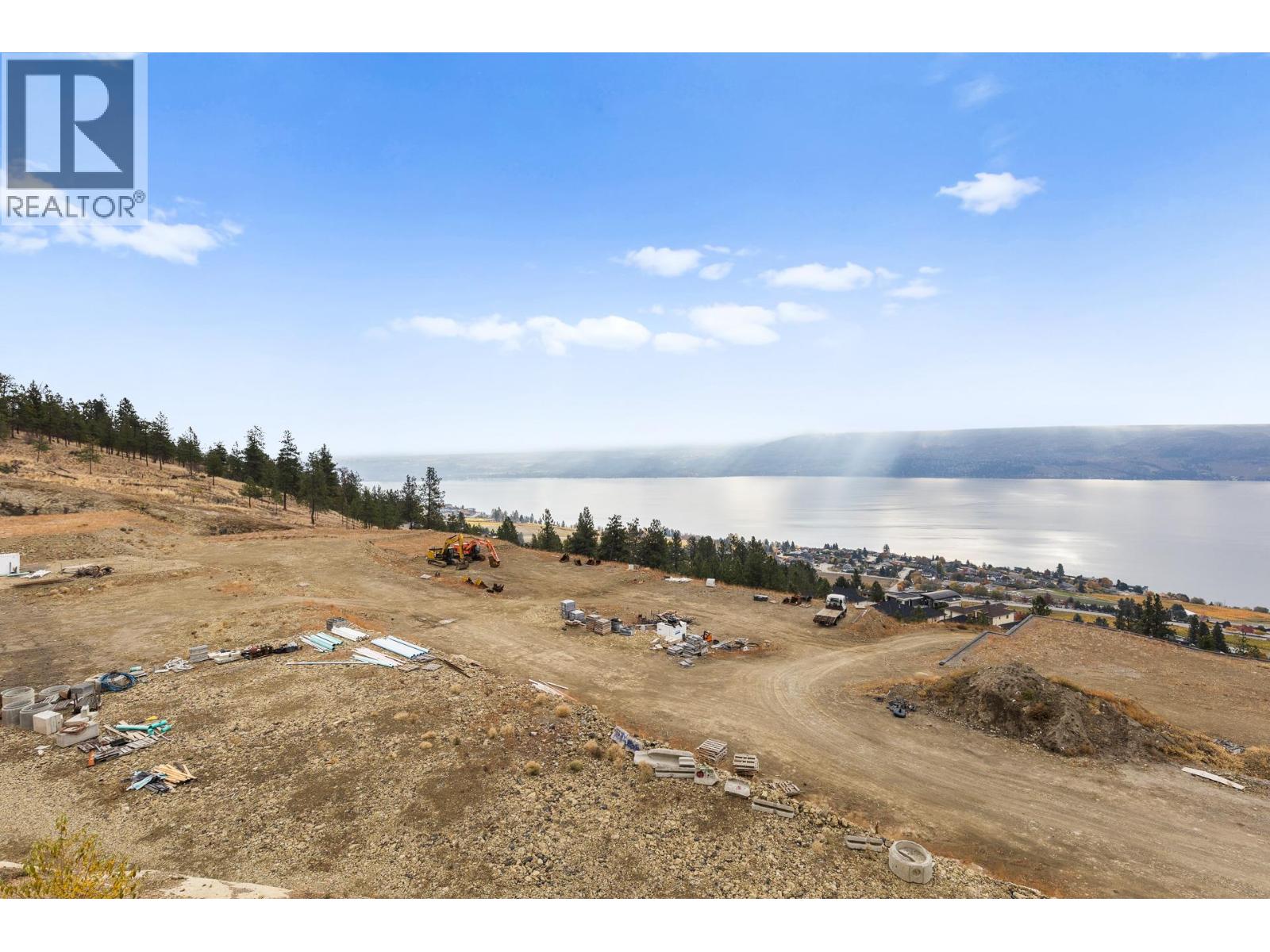  1359 Vineyard Drive, West Kelowna