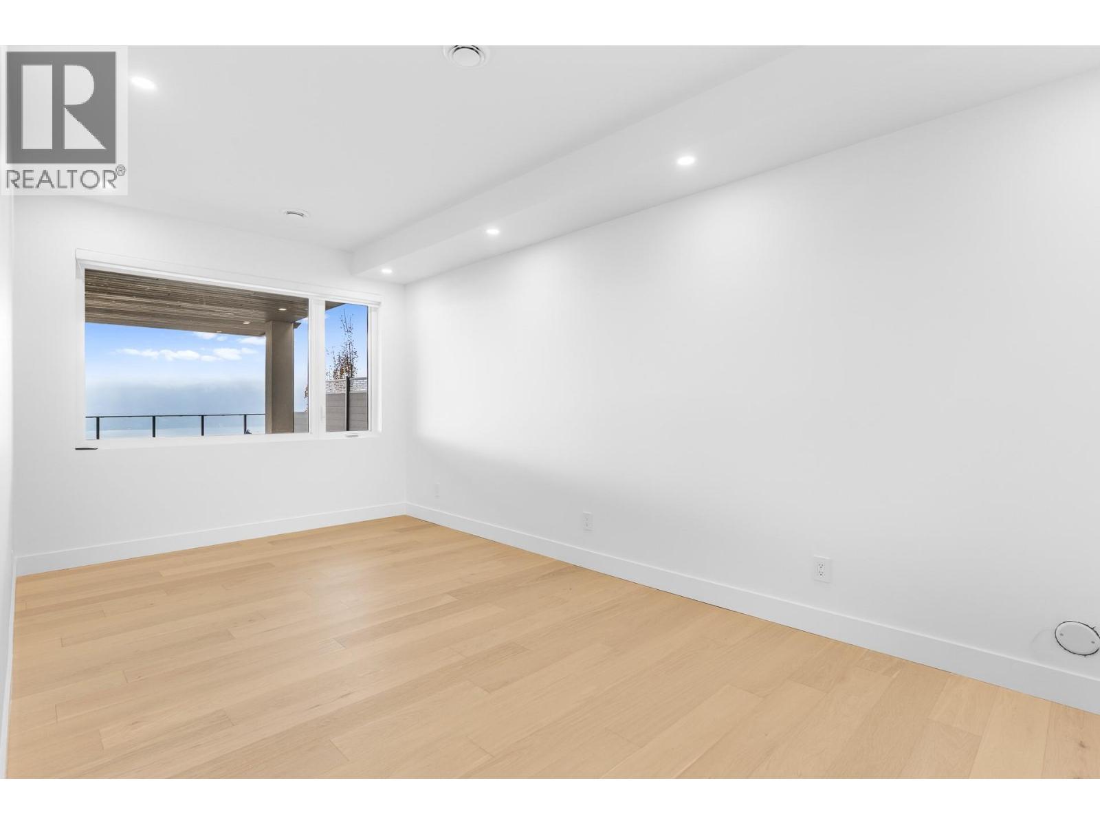  1359 Vineyard Drive, West Kelowna