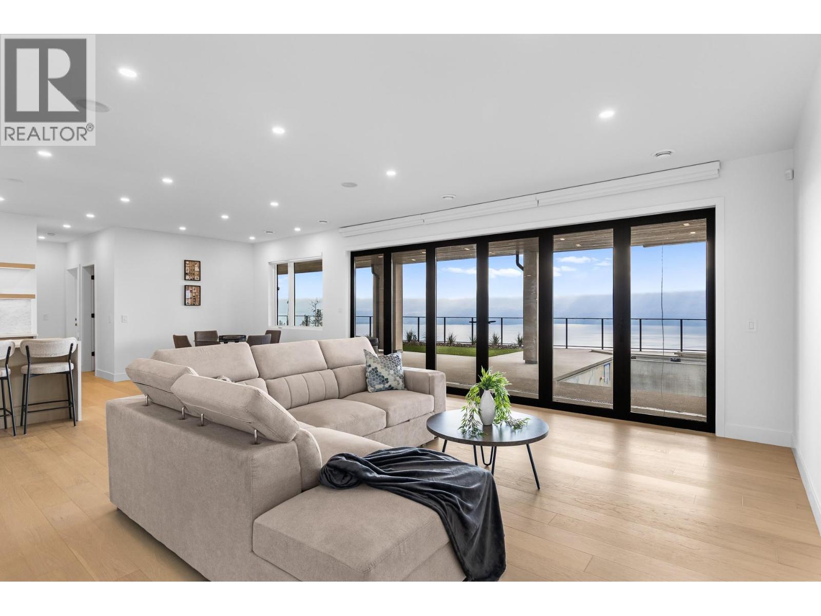  1359 Vineyard Drive, West Kelowna