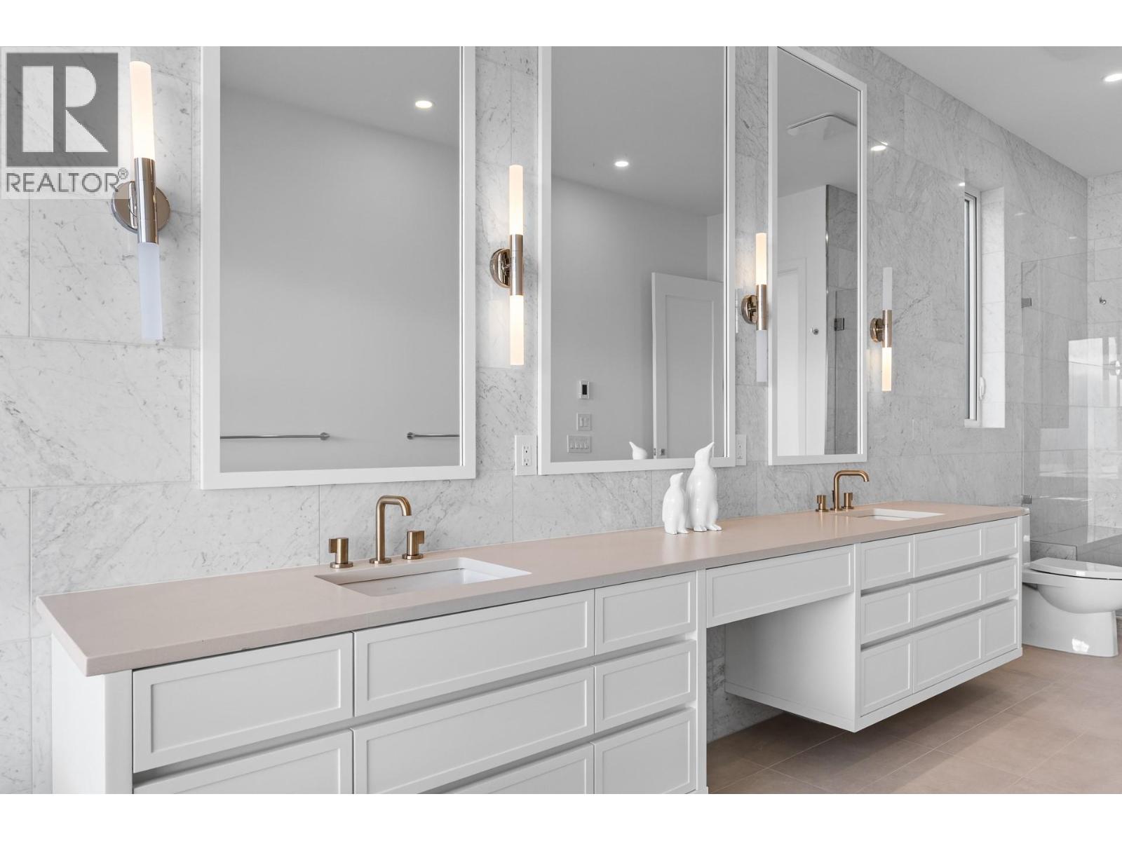  1359 Vineyard Drive, West Kelowna