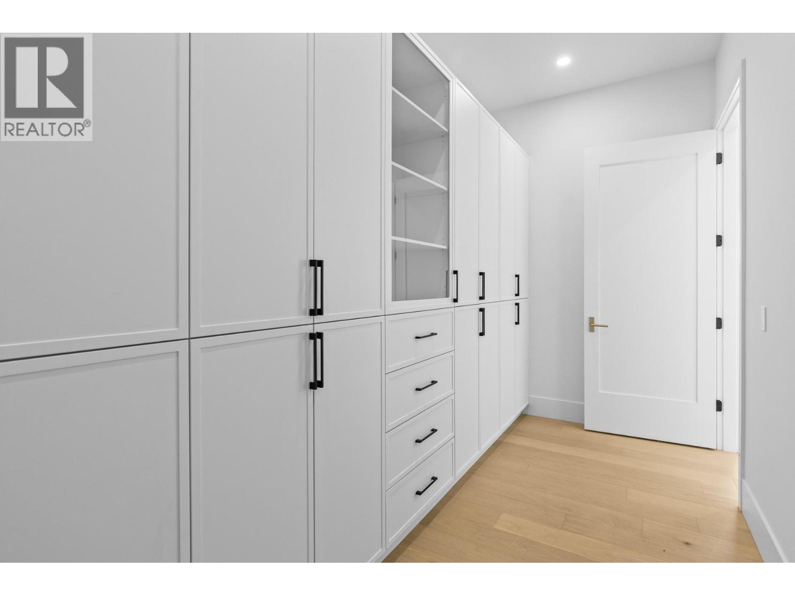  1359 Vineyard Drive, West Kelowna