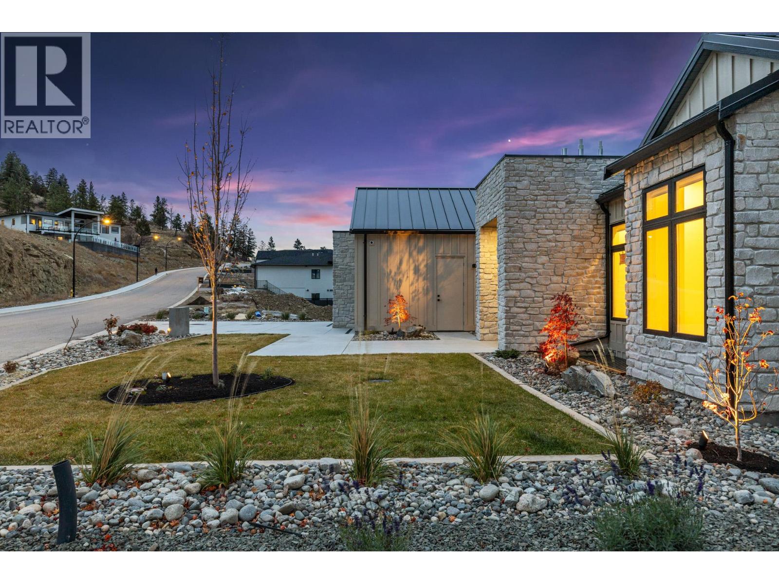  1359 Vineyard Drive, West Kelowna