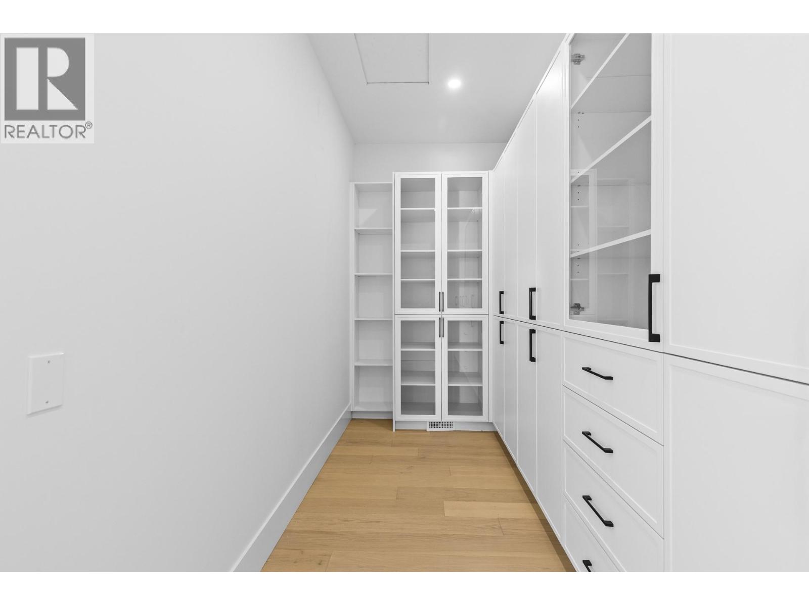  1359 Vineyard Drive, West Kelowna