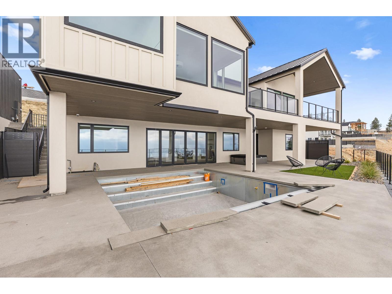  1359 Vineyard Drive, West Kelowna
