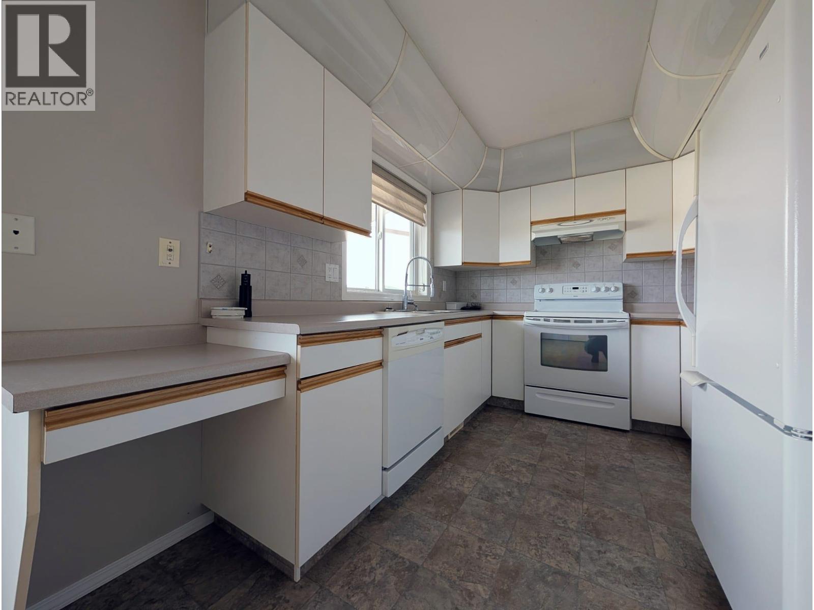 18 500 WOTZKE DRIVE, Williams Lake