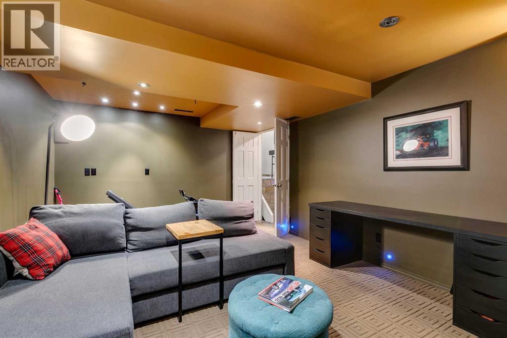 Single Family House 5 Level for Sale in  Brae Glen Court SW Braeside Calgary 