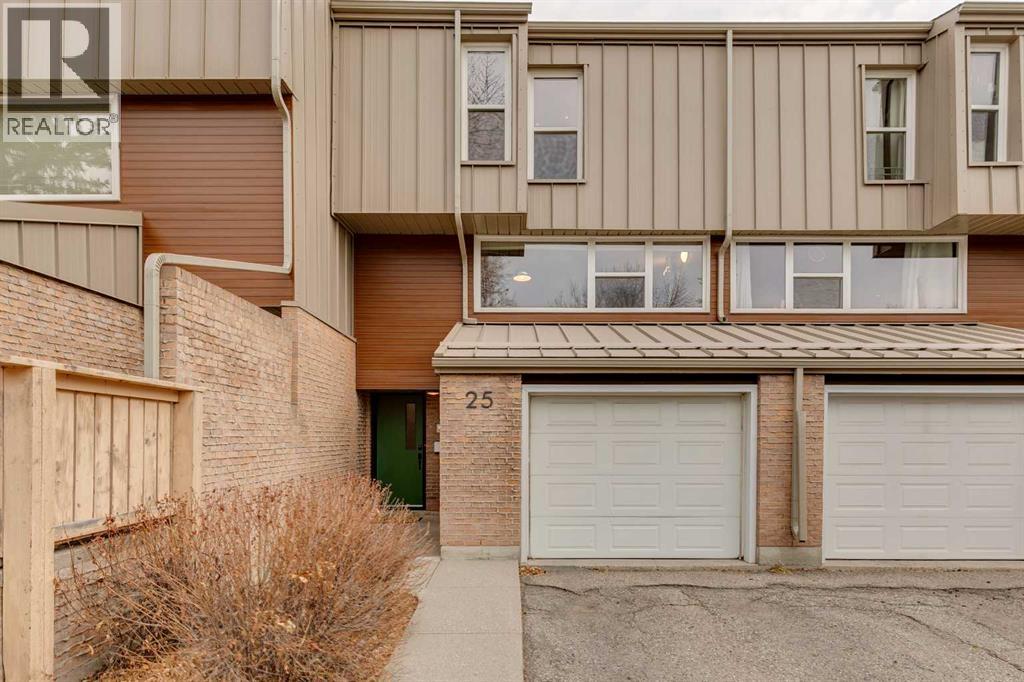 Single Family House 5 Level for Sale in  Brae Glen Court SW Braeside Calgary 