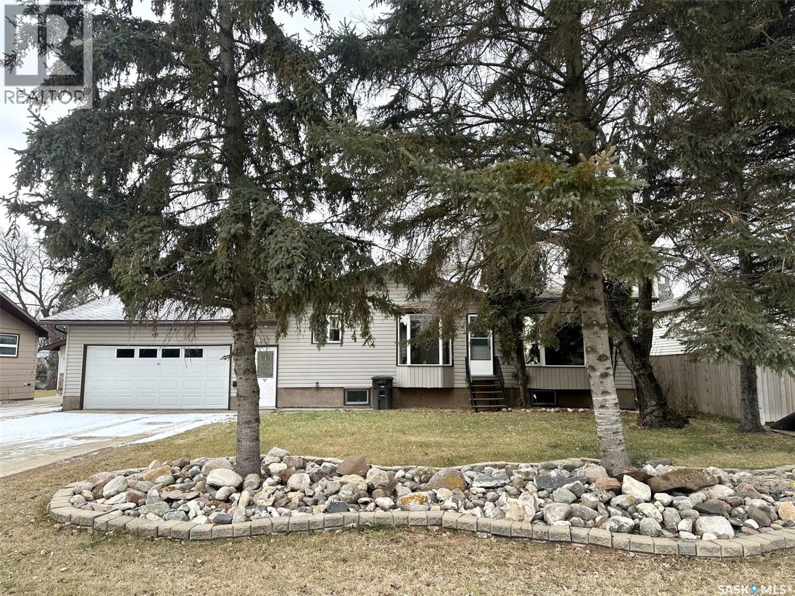 205 Aspen STREET - Photo 2 of 29, Leroy, Saskatchewan