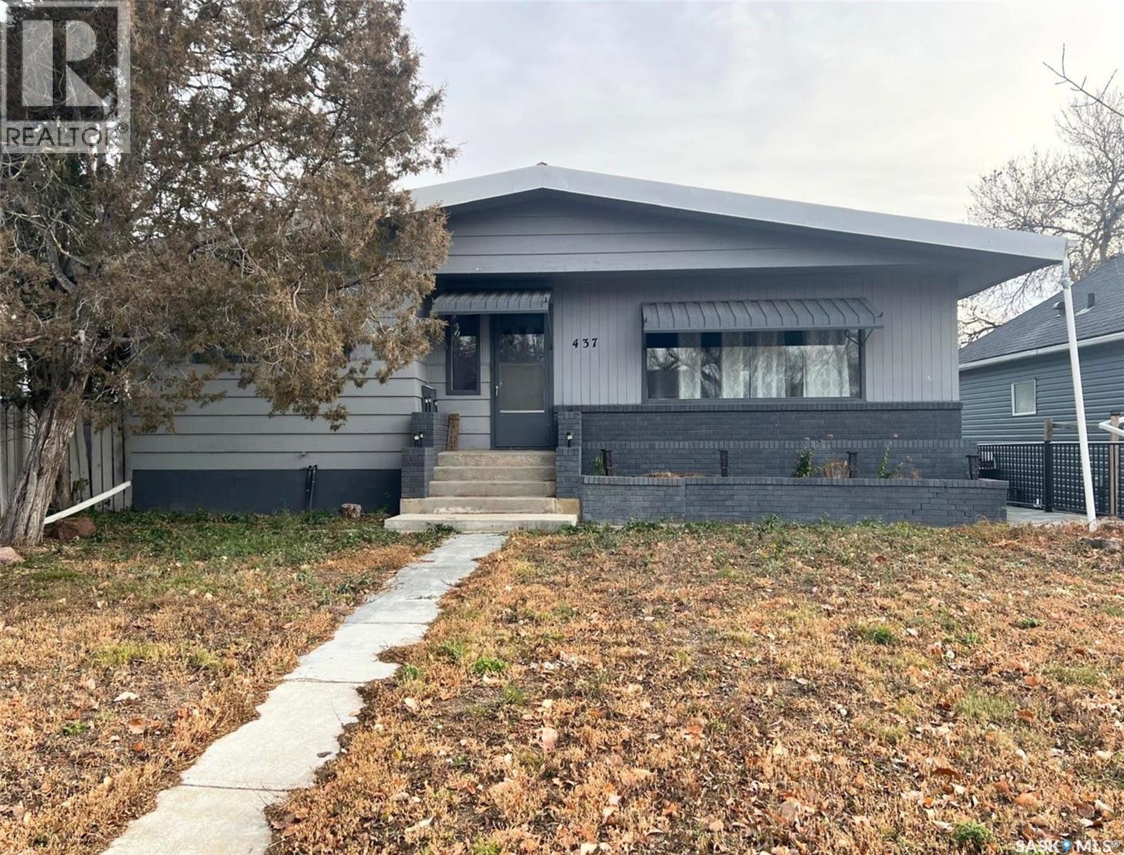 437 4th AVENUE NW, Swift Current, Saskatchewan