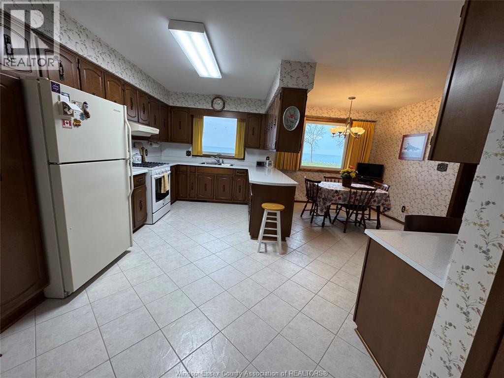 1239 OXFORD AVENUE - 25