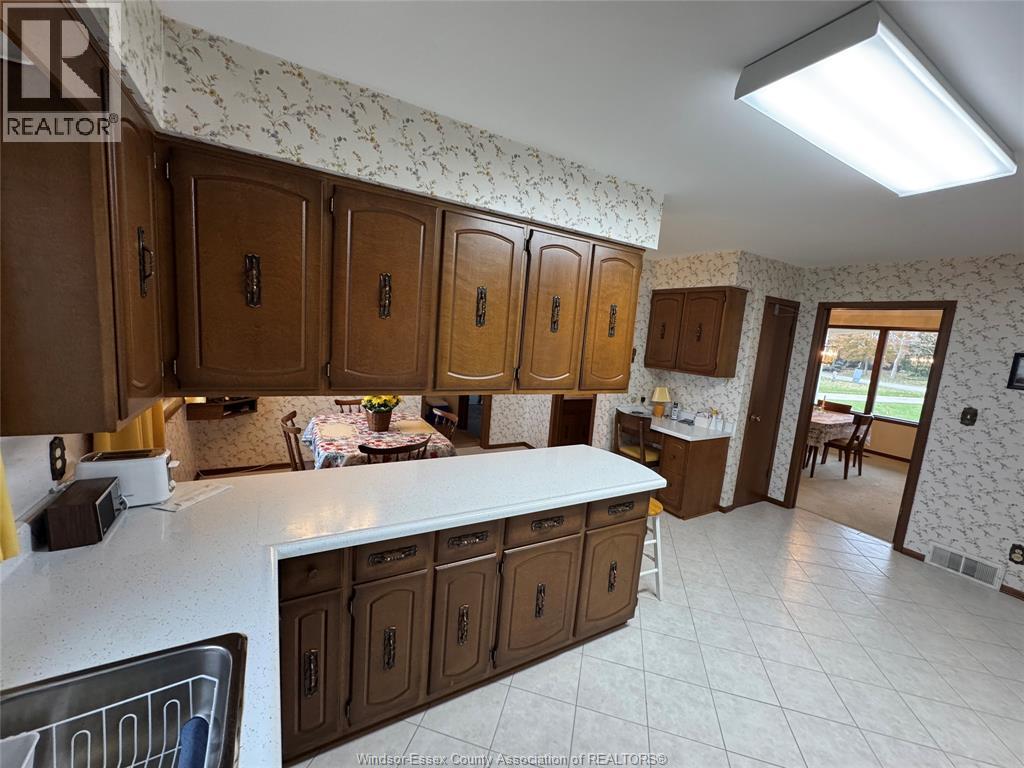 1239 OXFORD AVENUE - 27