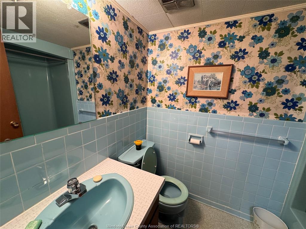 1239 OXFORD AVENUE - 39