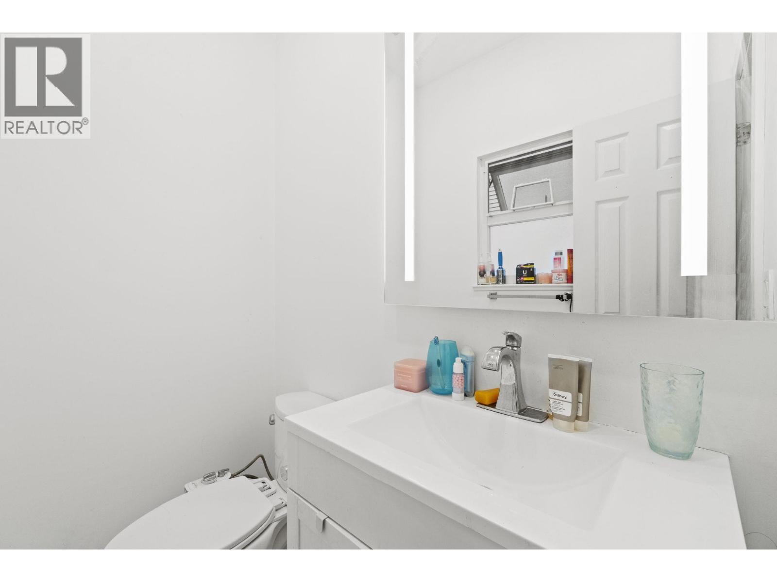 1405 EDINBURGH STREET, New Westminster