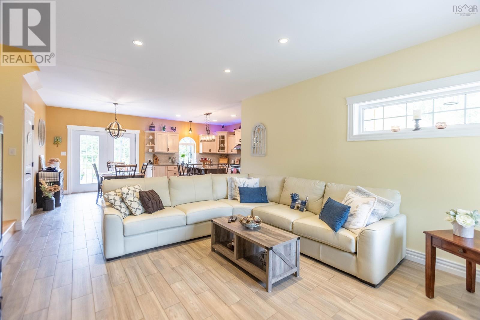 Property 22 of 49 of 23 Molly Lane