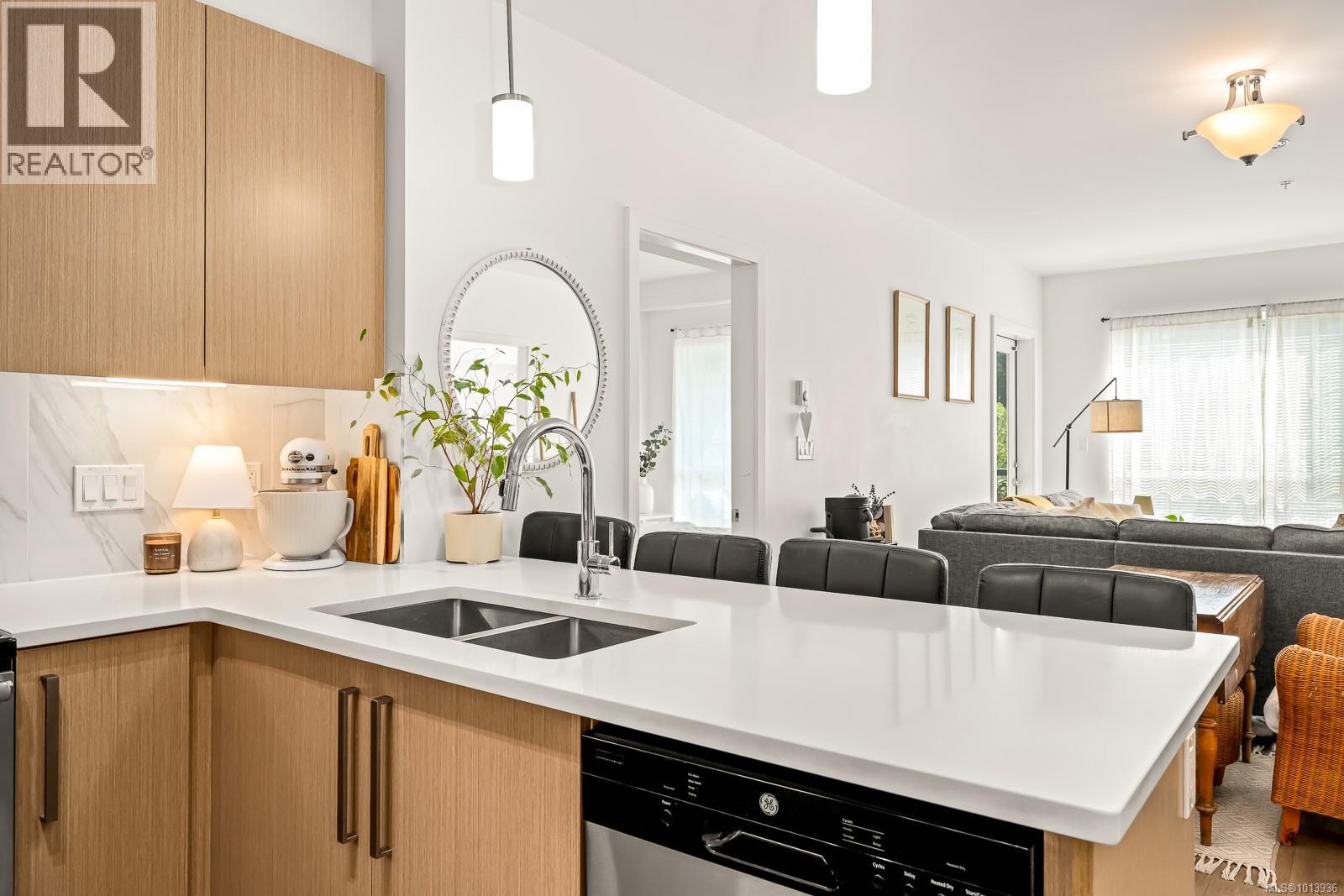 308 3070 Kilpatrick Ave, Courtenay