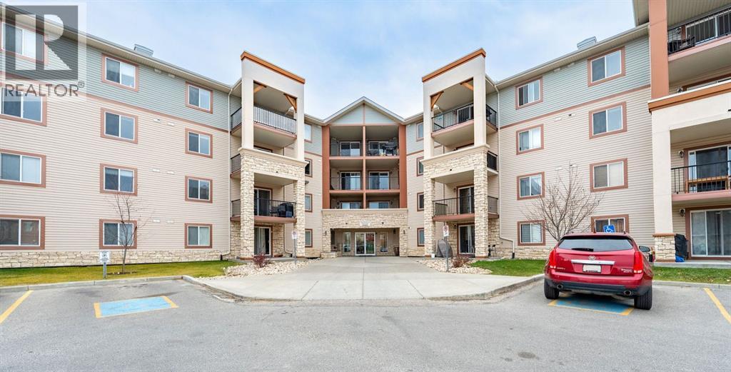 505 Railway Street West, Cochrane