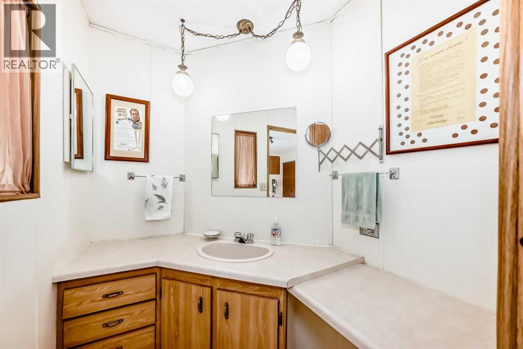 Single Family House Mobile Home for Sale in  Burroughs Manor NE Monterey Park Calgary 